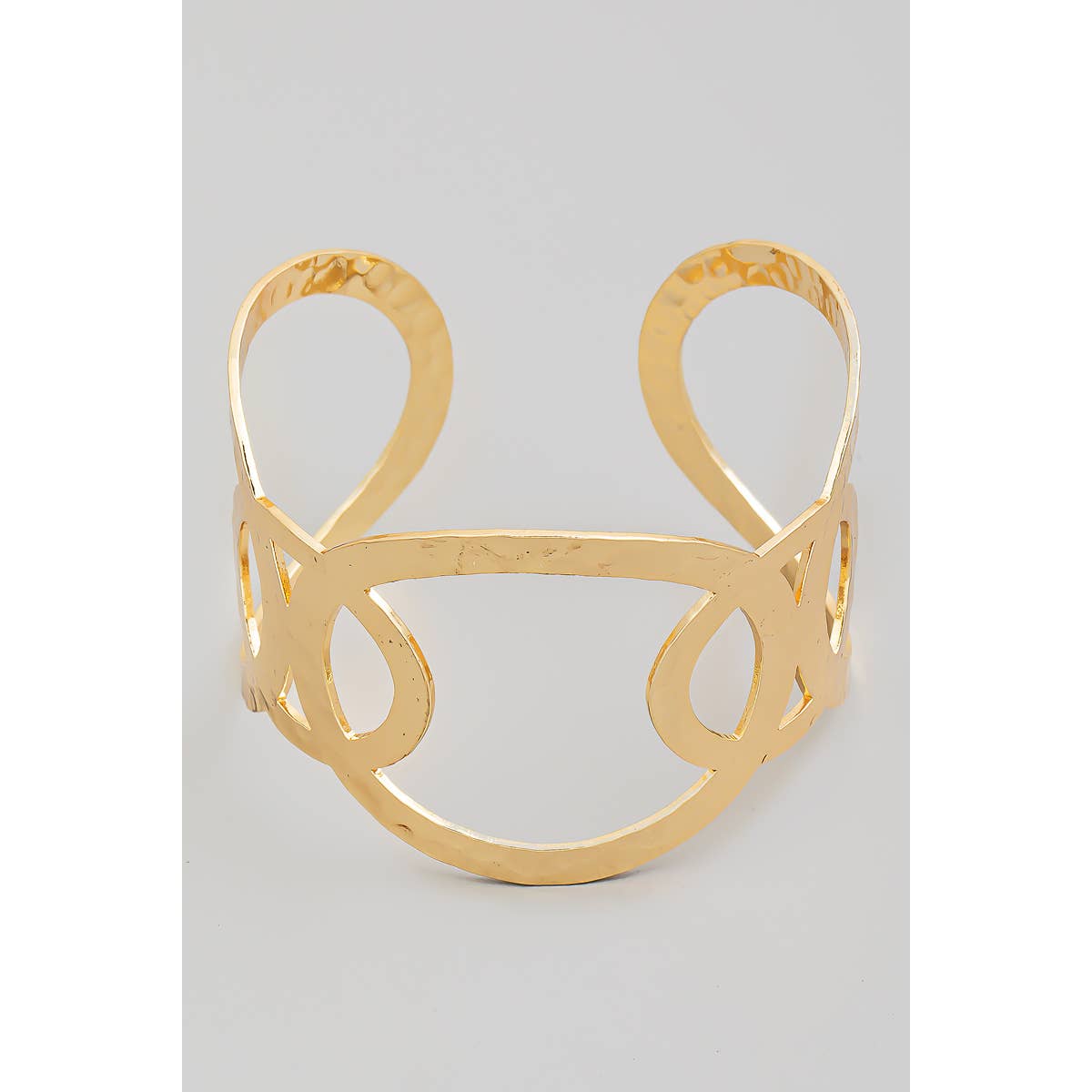 Hammered Metallic Hoop Pattern Cuff Bracelet