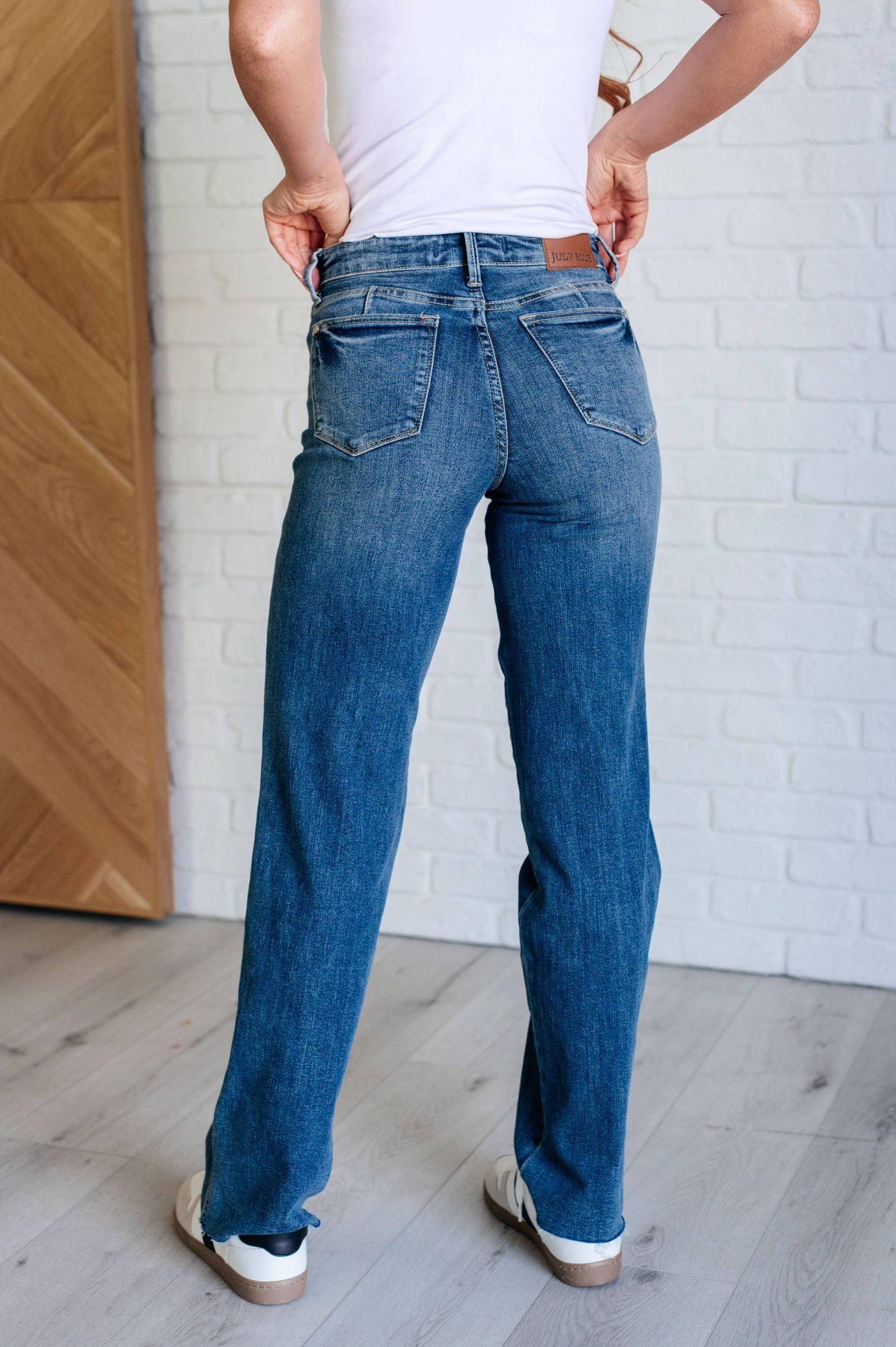 Judy Blue Mid Rise Control Top Vintage Straight Jeans