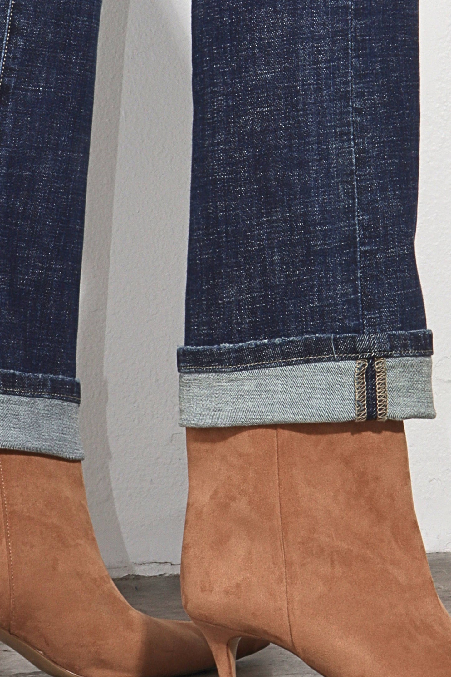 TUMMY CONTROL HIGH RISE STRETCH STRAIGHT JEAN