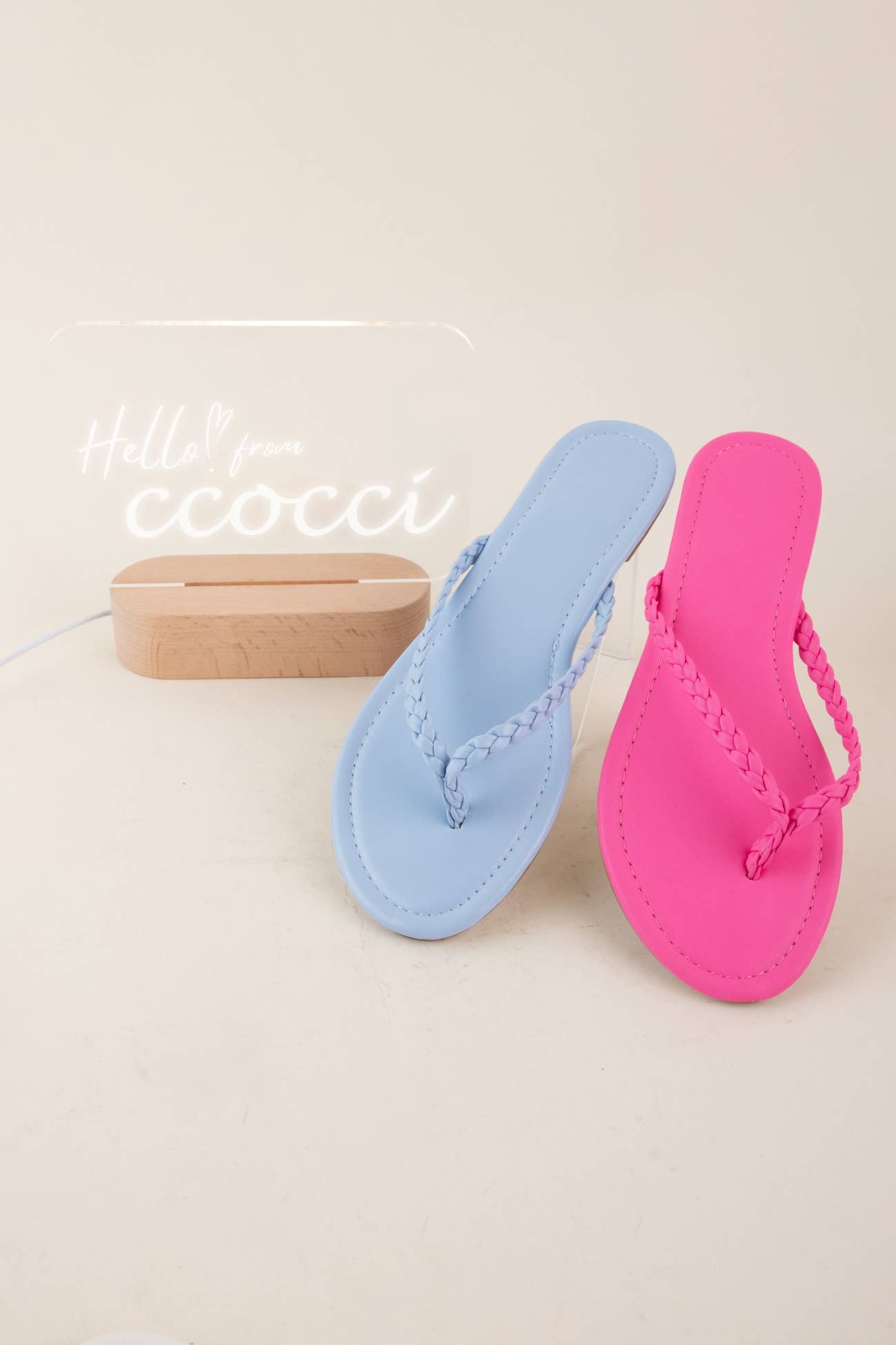 Coastal Loops Flip Flops