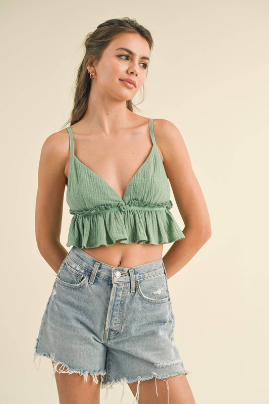 SPAGHETTI STRAP RUFFLED CROP TOP