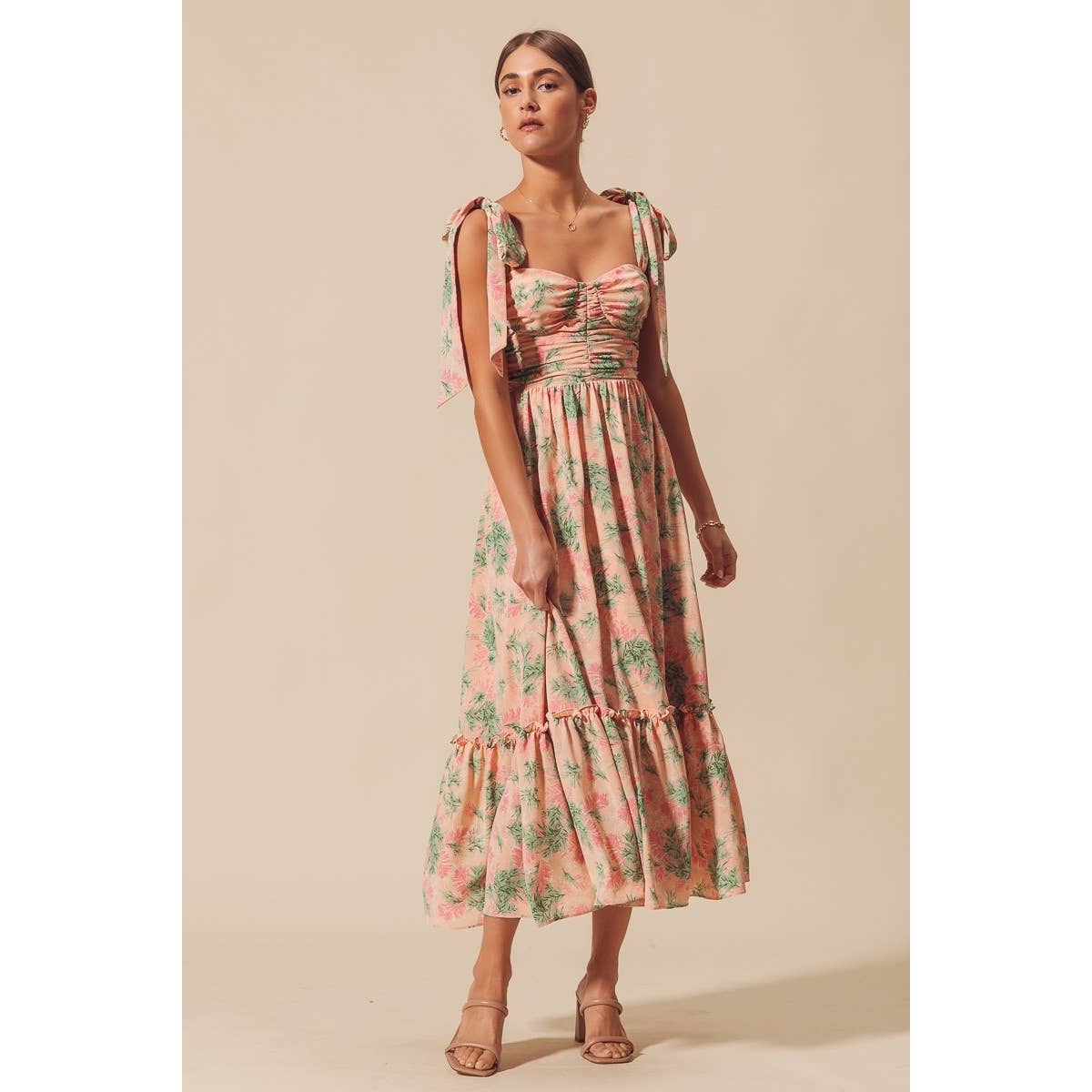 FLOWY FLORAL FEMININE DRESS WITH RIBBON STRAP