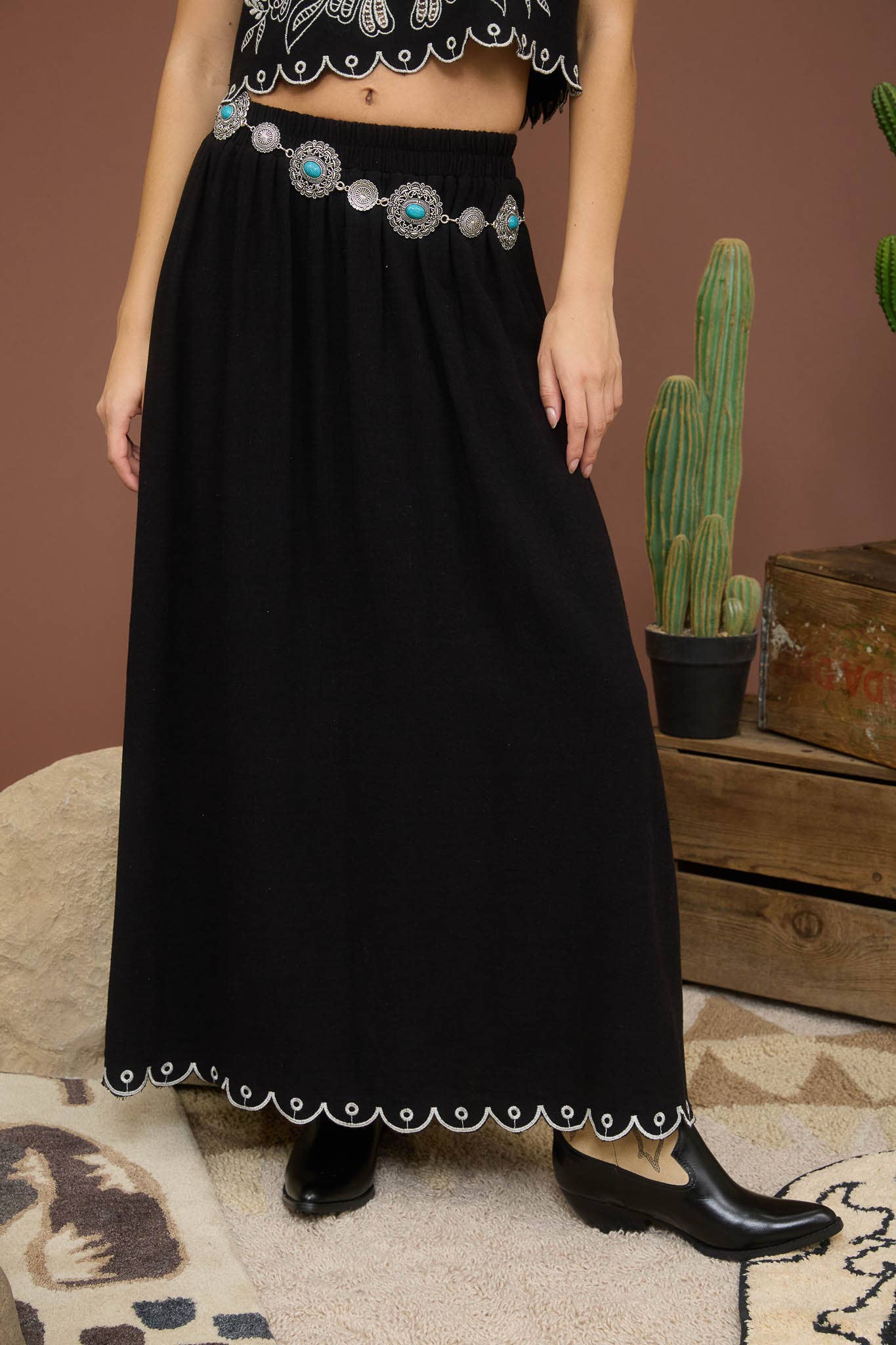 HIGH WAIST SCALLOP HEM MIDI SKIRT (PRE-ORDER)