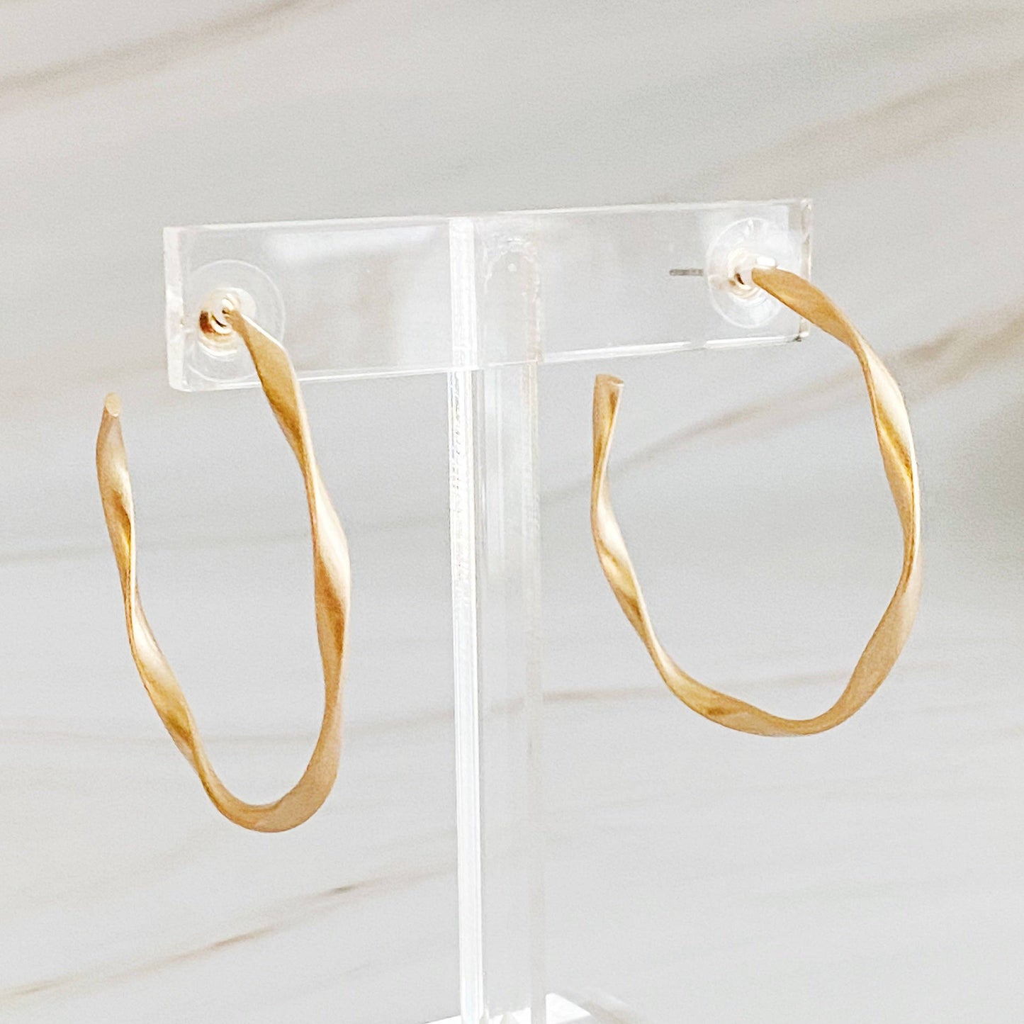 Gentle Wave Sleek Hoop Earrings