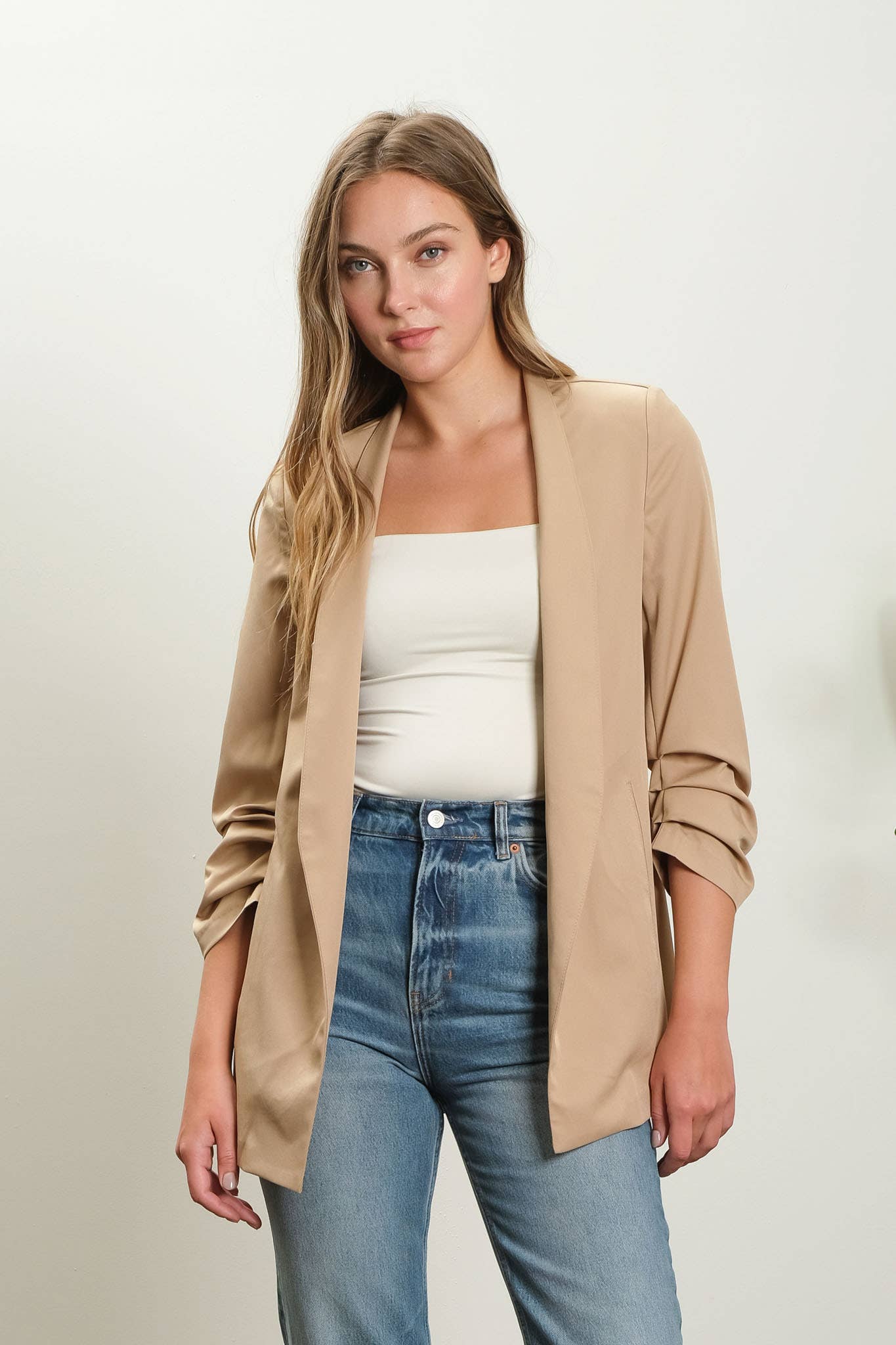 COLLARLESS 3/4 RUCHED SLEEVE LONGLINE BLAZER