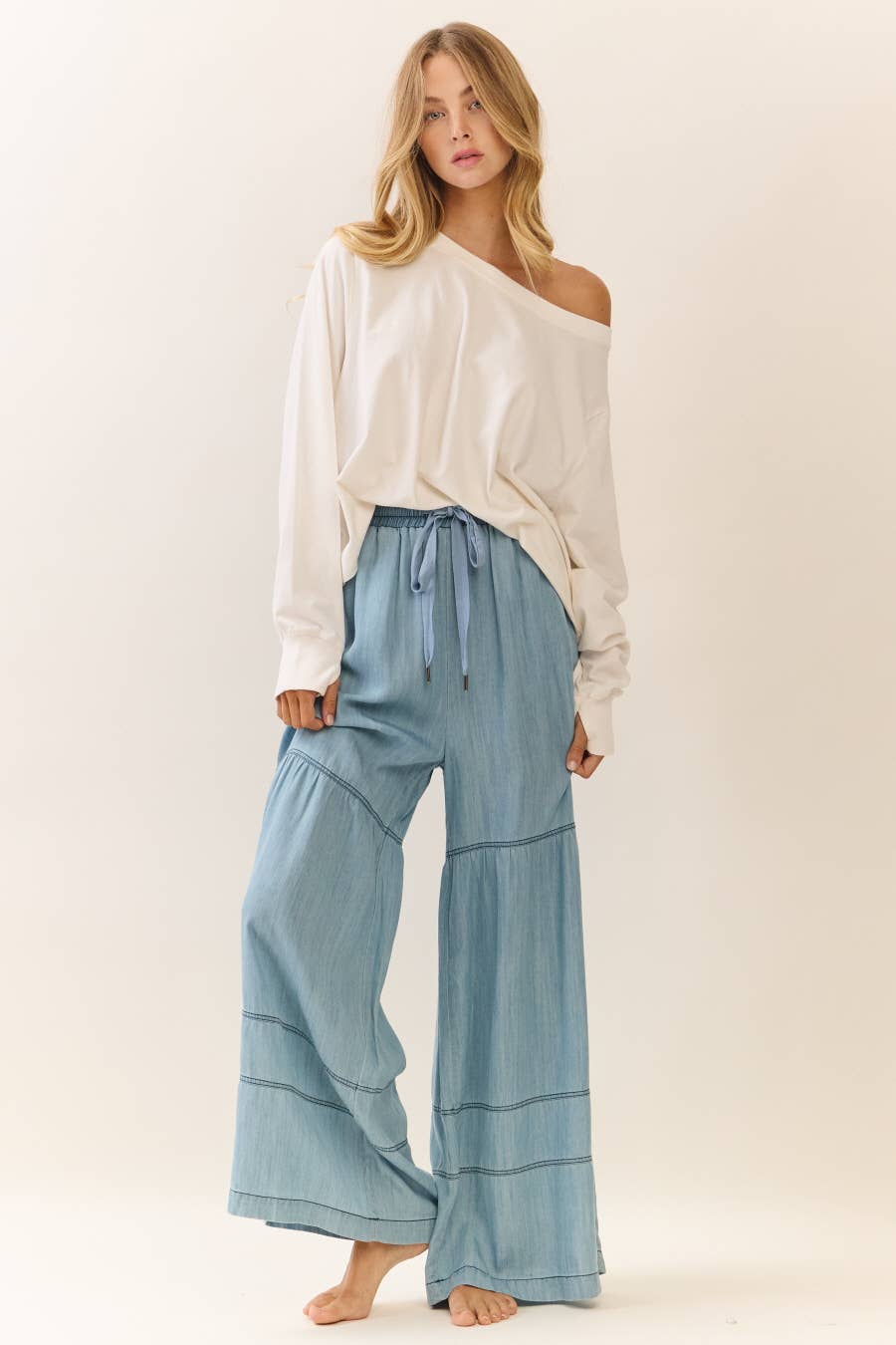 Washed Denim Tiered Wide Leg Pants: Washed Dark Chambray / M
