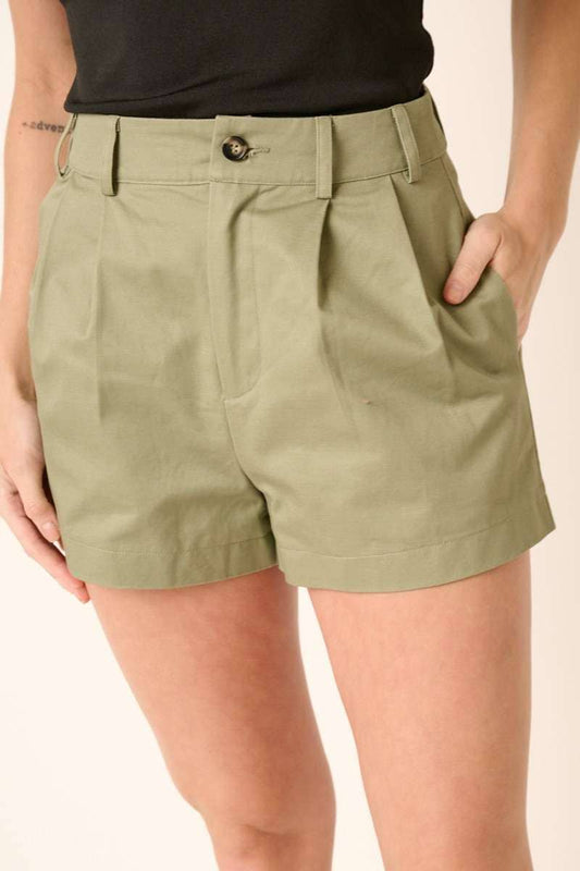 COTTON TWILL PLEATED CHINO SHORTS