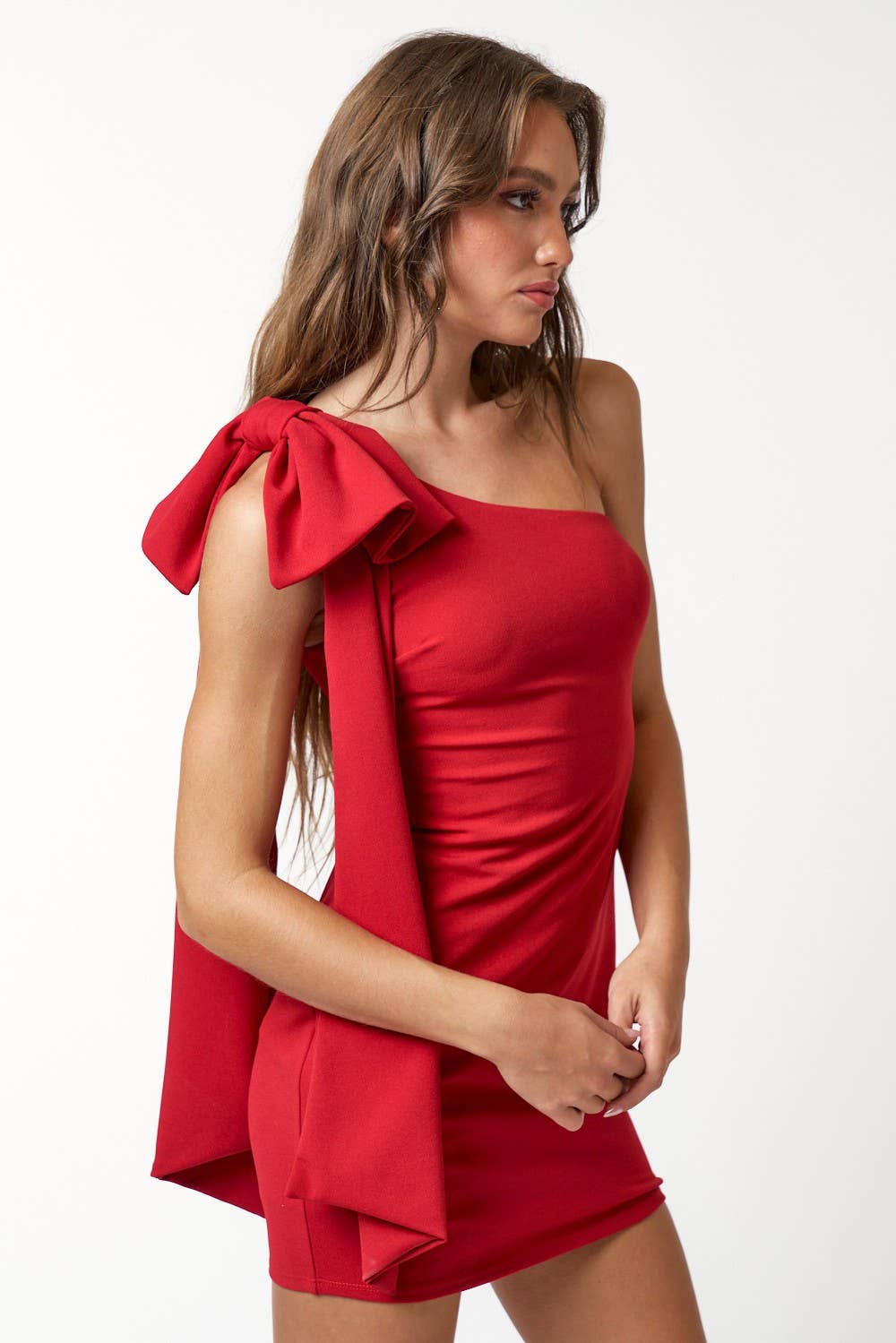 BD20210 ONE SHOULDER DRESS WITH OVERSIZED RIBBON