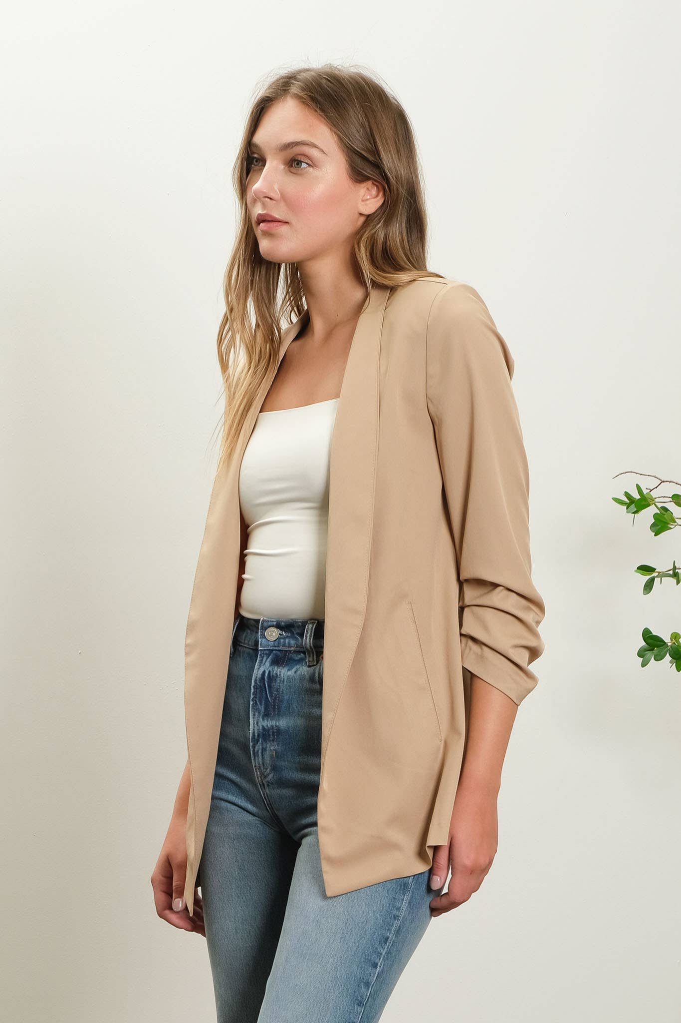 COLLARLESS 3/4 RUCHED SLEEVE LONGLINE BLAZER