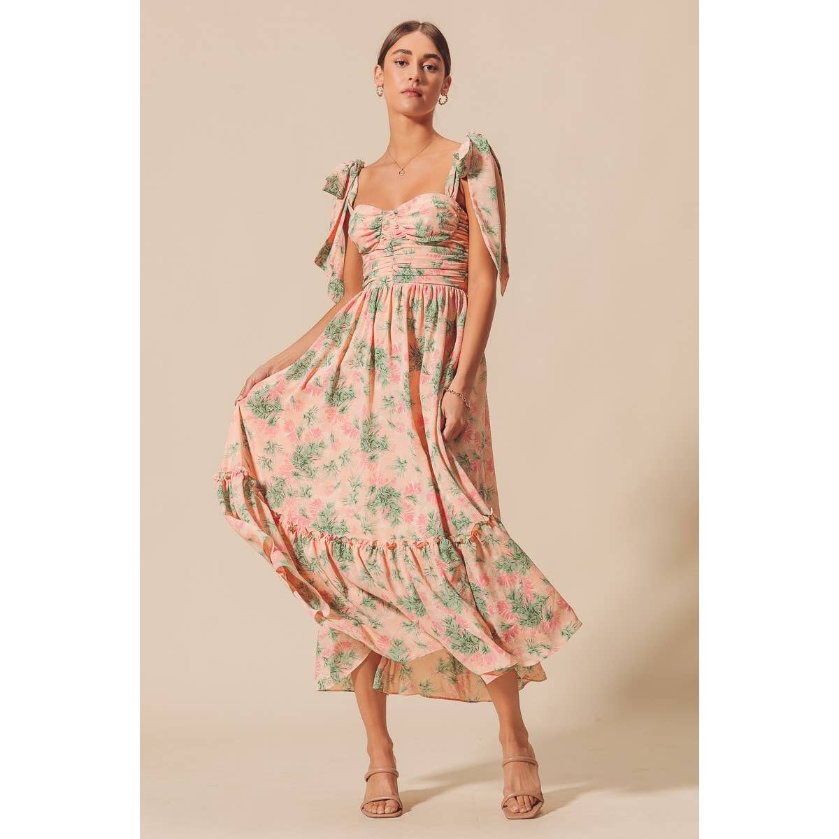 FLOWY FLORAL FEMININE DRESS WITH RIBBON STRAP