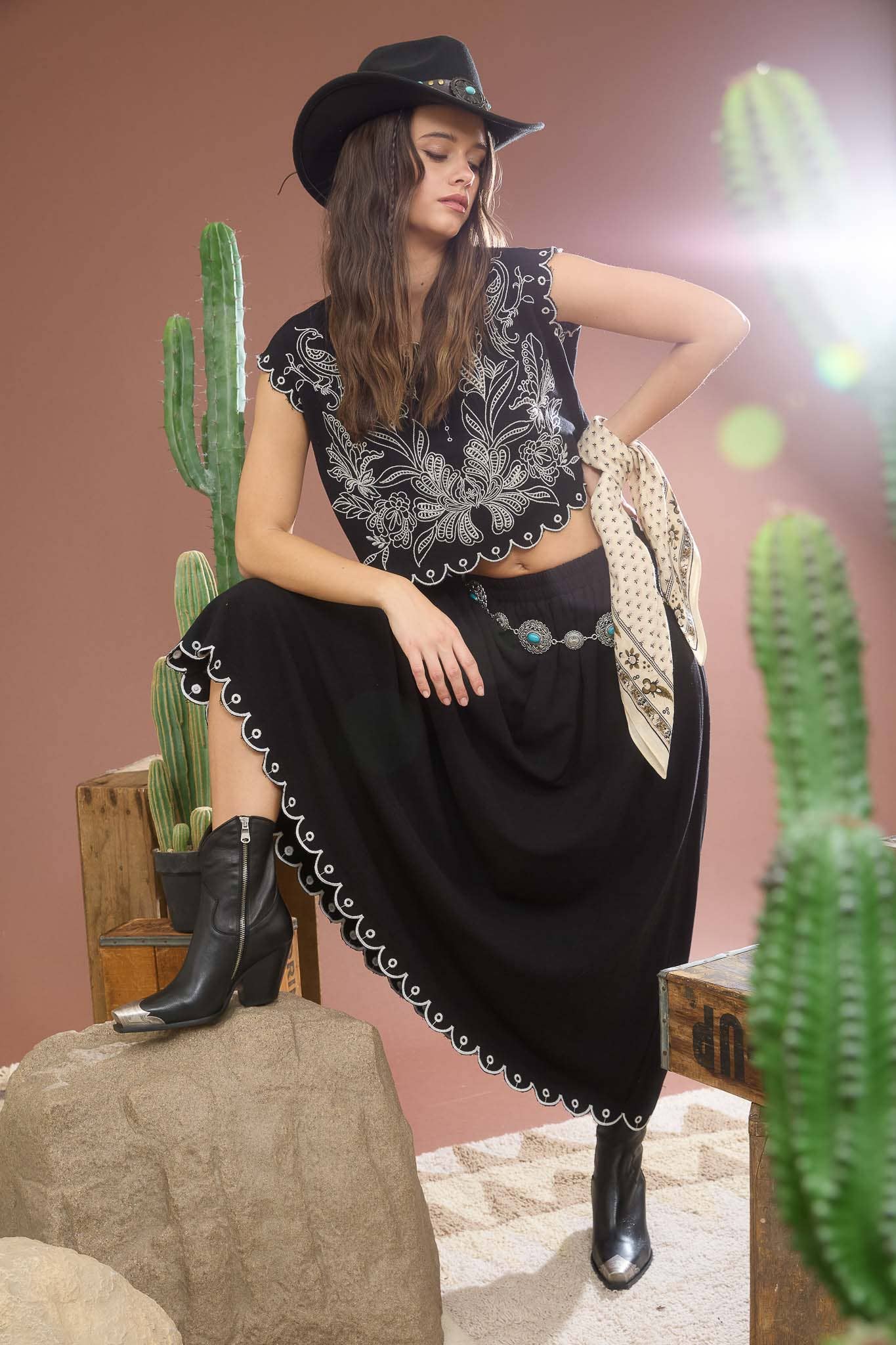 HIGH WAIST SCALLOP HEM MIDI SKIRT (PRE-ORDER)