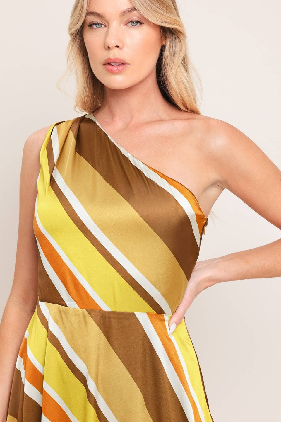 A printed woven midi dress - ID23867