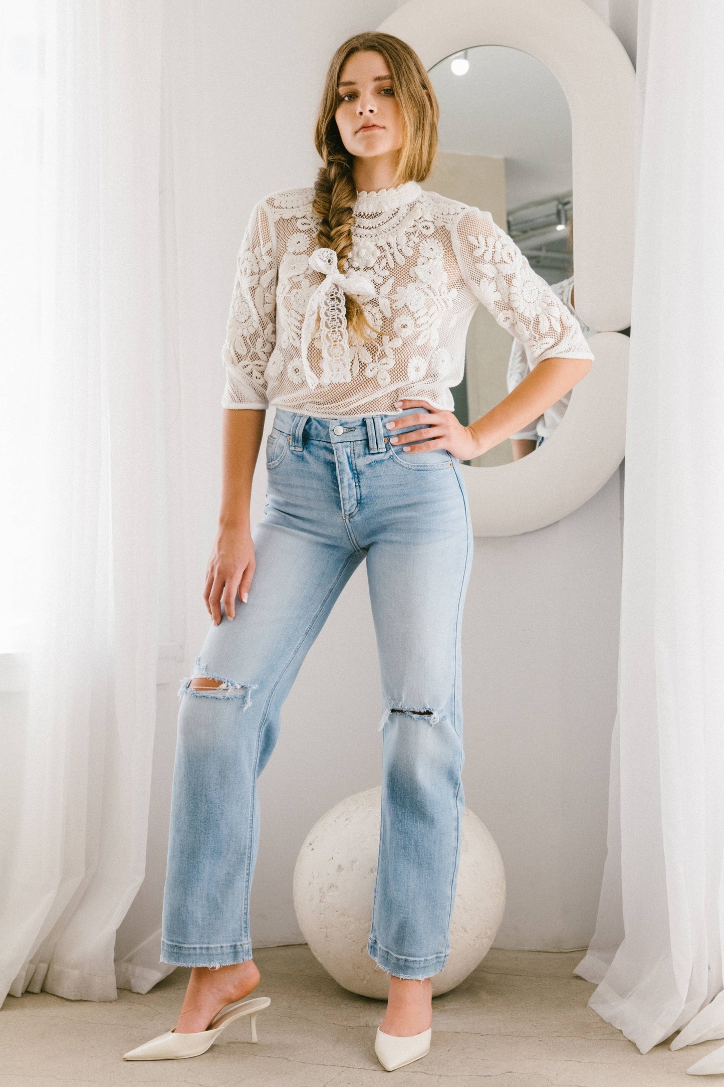 TUMMY CONTROL HIGH RISE RELAXED STRAIGHT LEG JEANS