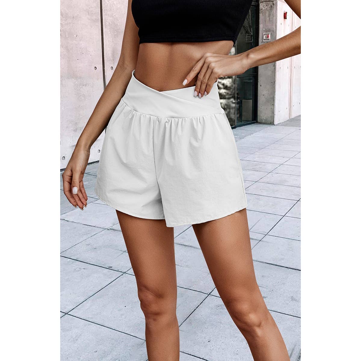 Self Belt Cross Classic Solid Short Pant