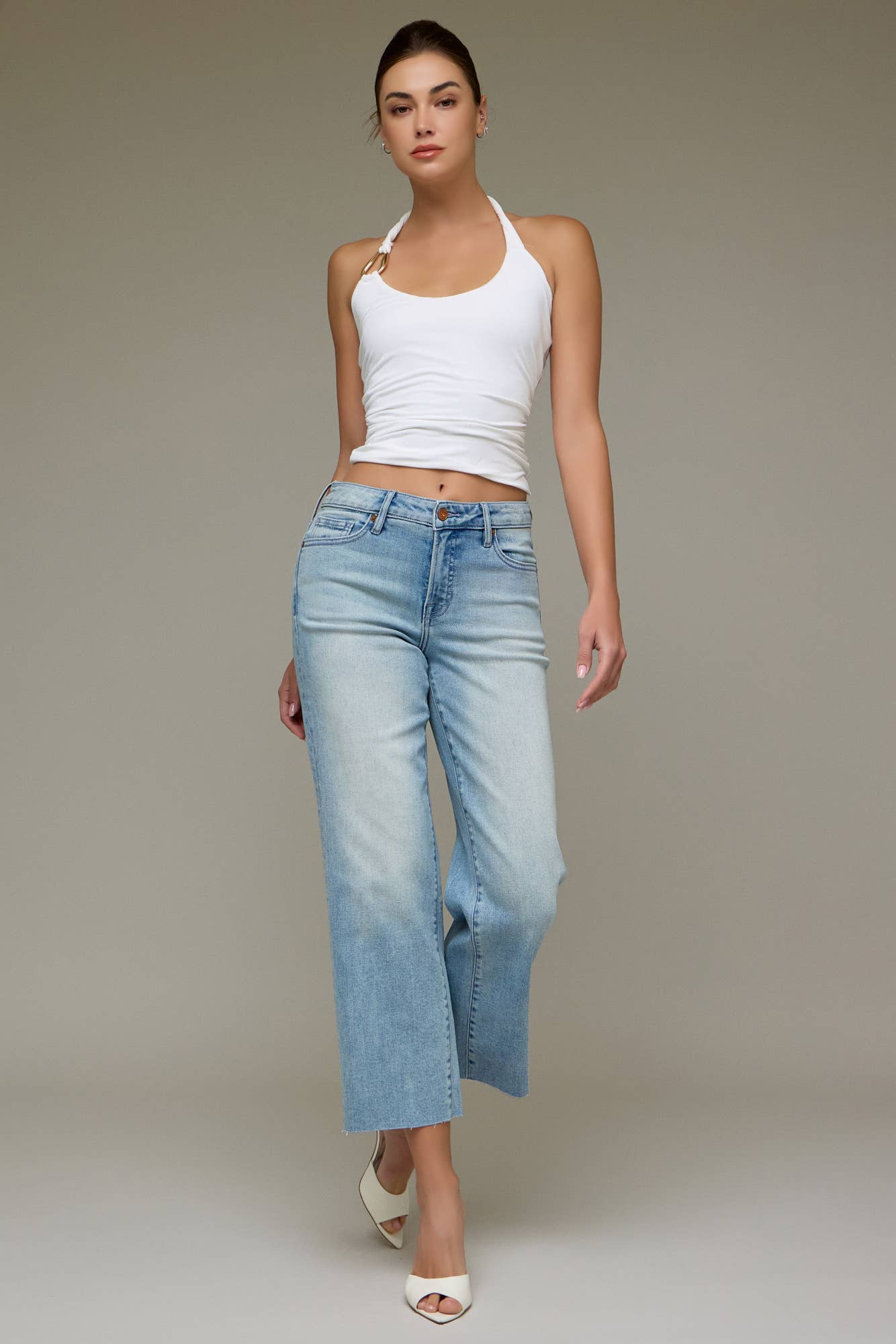 Light Wash Cropped Classic Straight