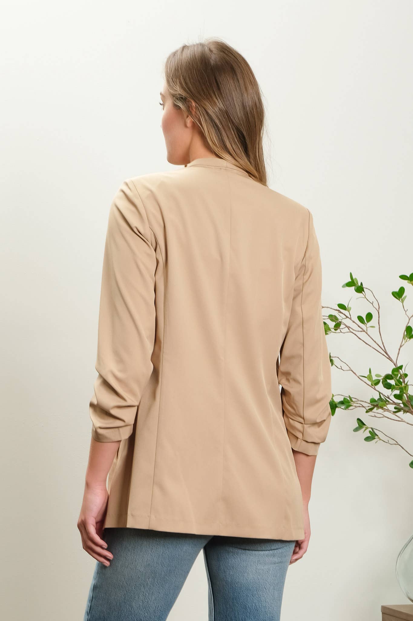 COLLARLESS 3/4 RUCHED SLEEVE LONGLINE BLAZER