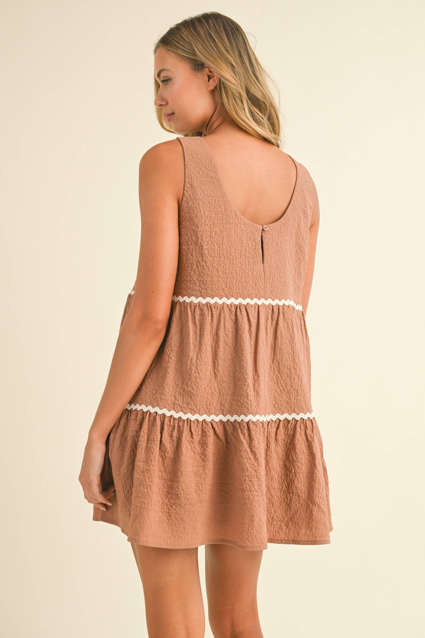 ID8203 ZIG ZAG TRIM SLEEVELESS RELAXED FIT BABY DOLL DRESS