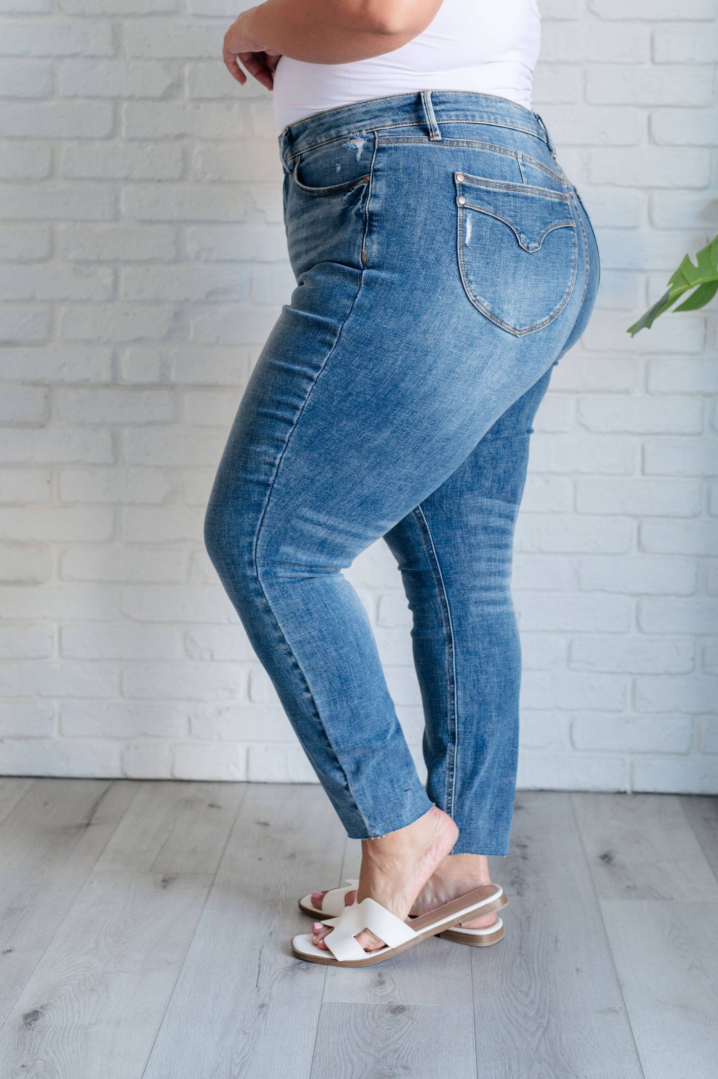 Judy Blue Tummy Control Skinny Jeans in Vintage Wash