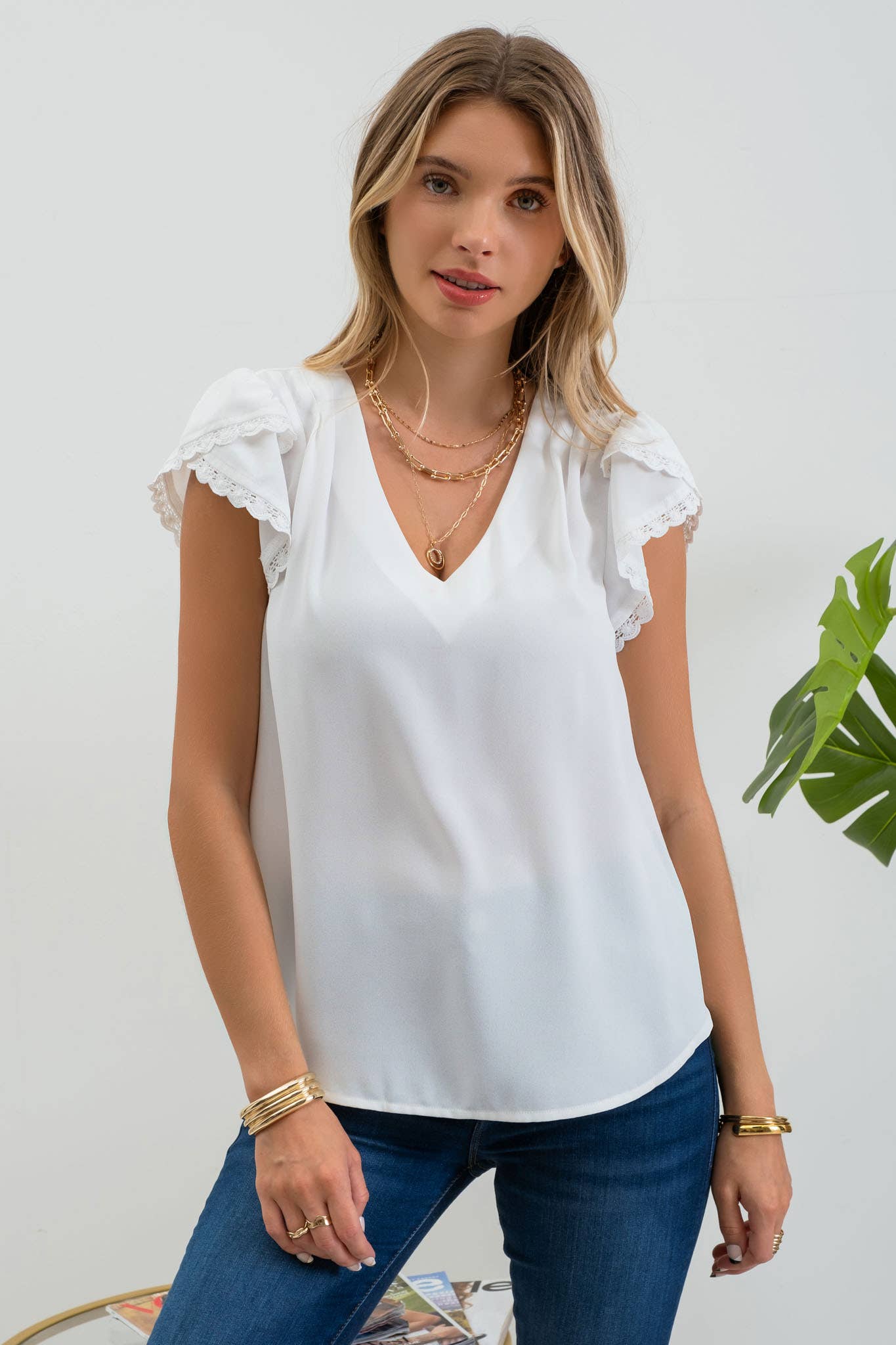 V NECK SCALLOP LACE TRIM TULIP SLEEVE BLOUSE