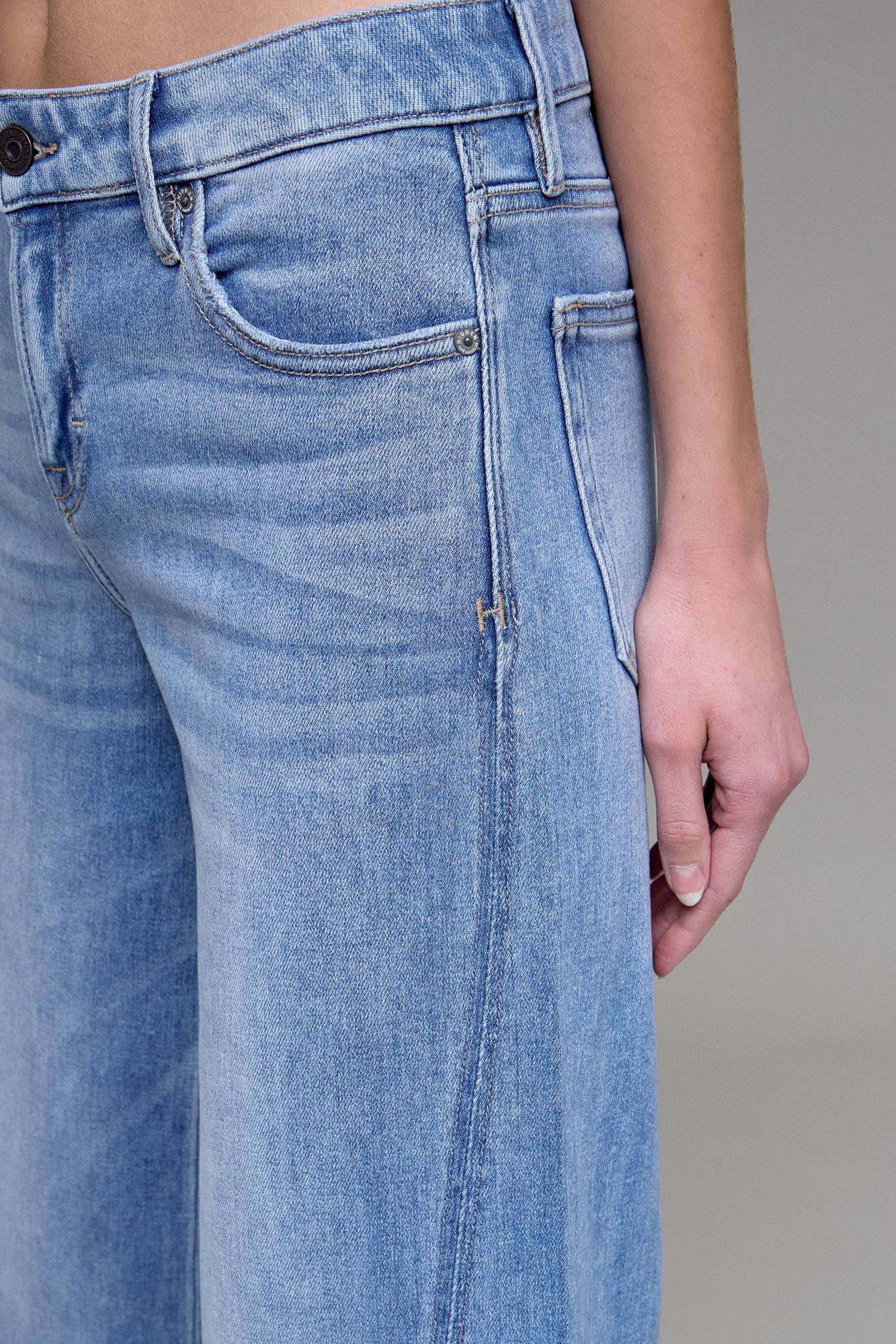 Midrise Wide leg