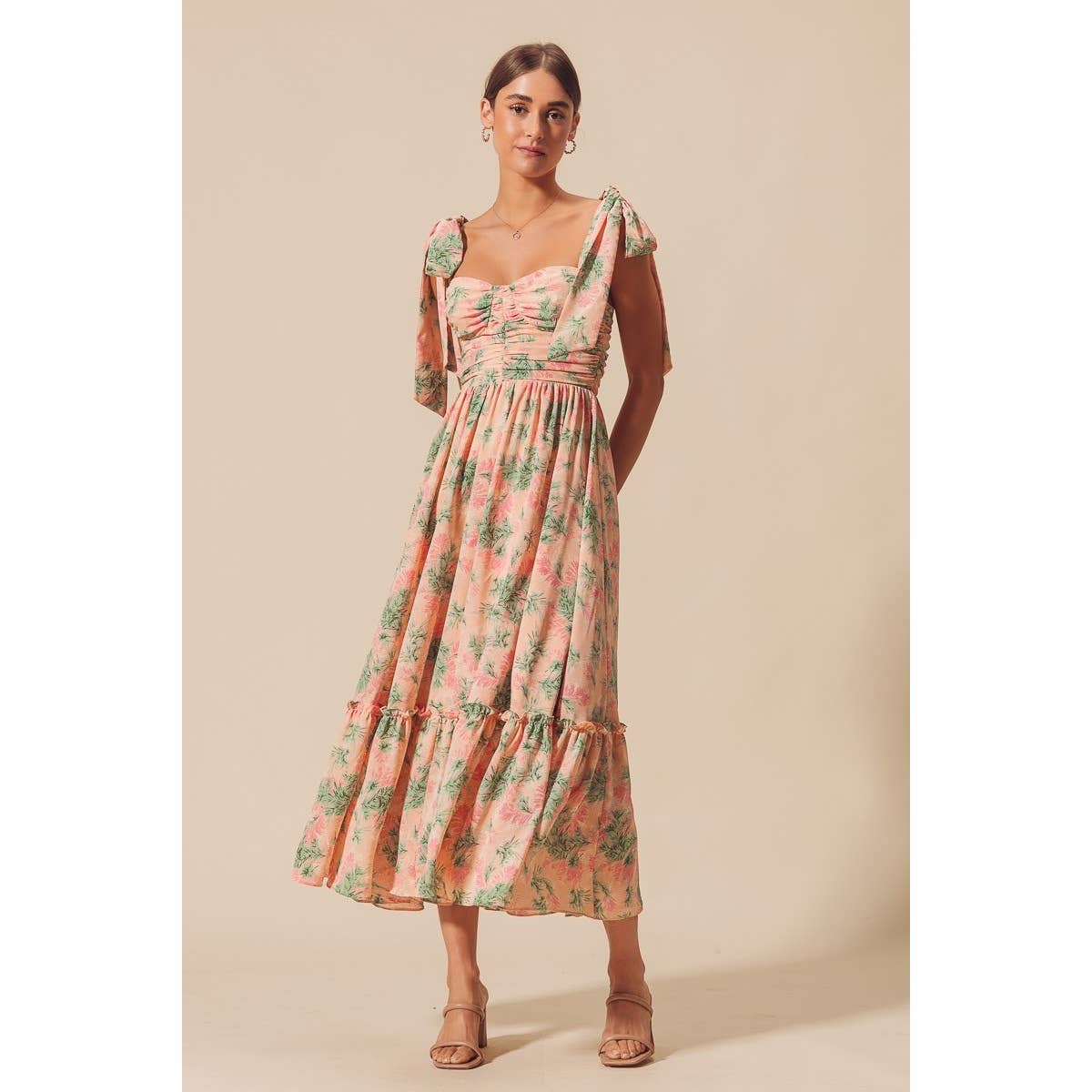 FLOWY FLORAL FEMININE DRESS WITH RIBBON STRAP