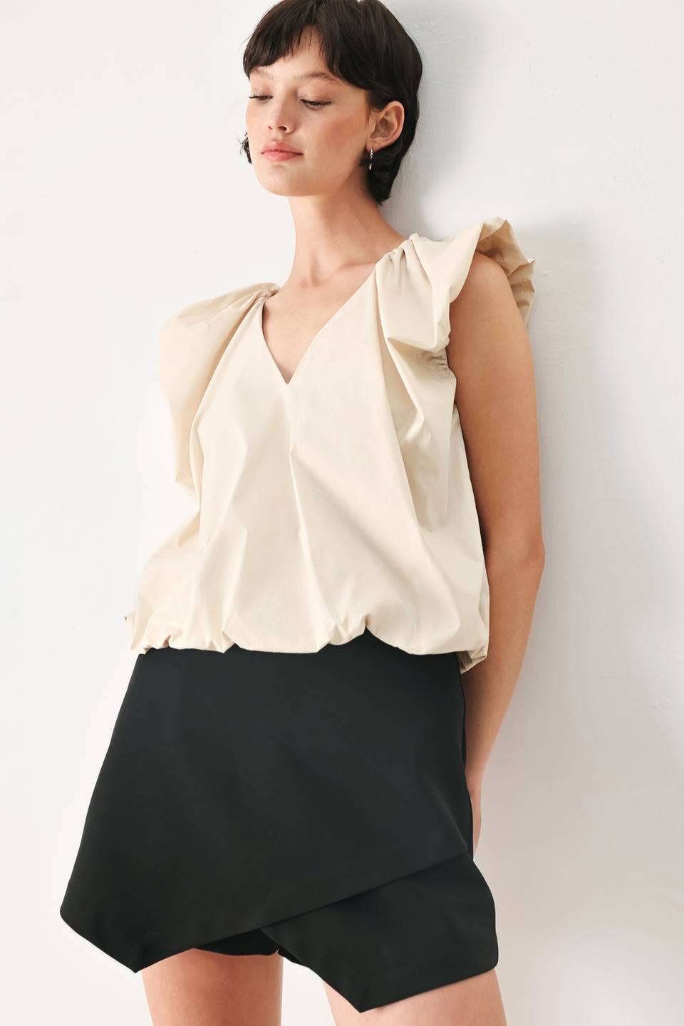 A solid woven top - FT1970-A