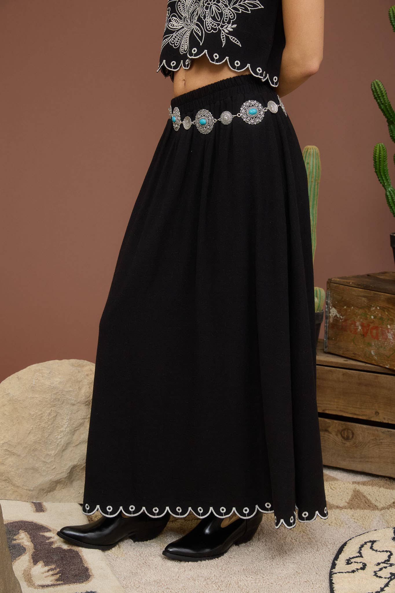 HIGH WAIST SCALLOP HEM MIDI SKIRT (PRE-ORDER)
