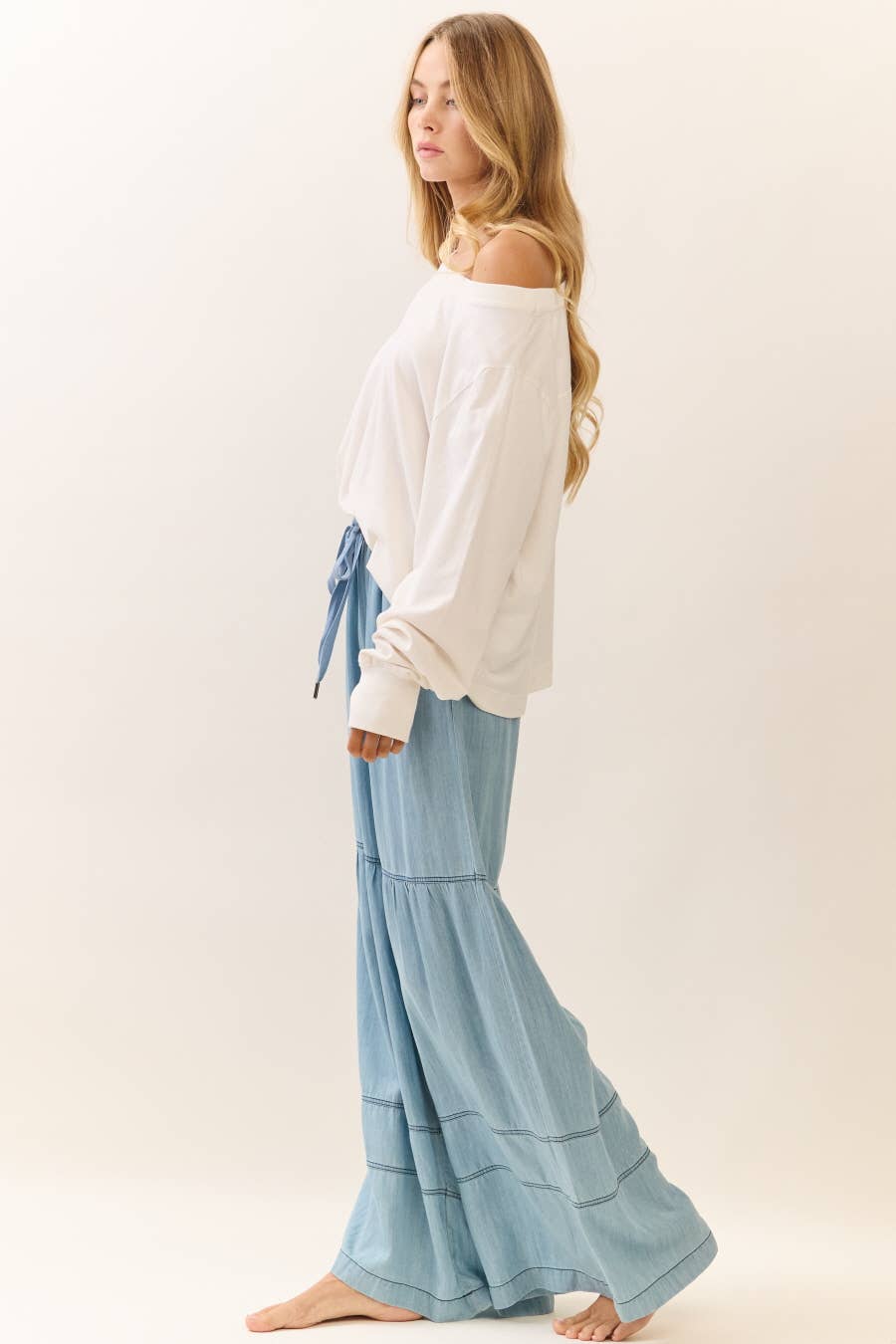 Washed Denim Tiered Wide Leg Pants: Washed Dark Chambray / S